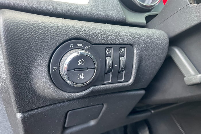 Opel Astra, Бензин, 1.6, Автомат, Передний привод, Седан - 21