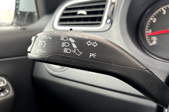 Volkswagen Polo Sedan, Бензин, 1.6, Автомат, Передний привод, Седан - 16