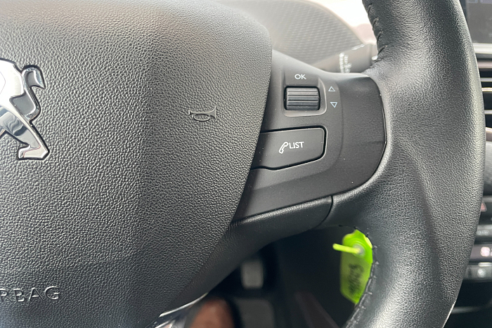 Peugeot 2008, Бензин, 1.6, Автомат, Передний привод, Универсал - 18