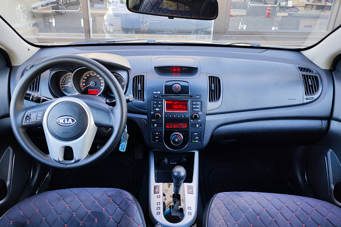 Kia Cerato, Бензин, 1.6, Автомат, Передний привод, Седан - 8