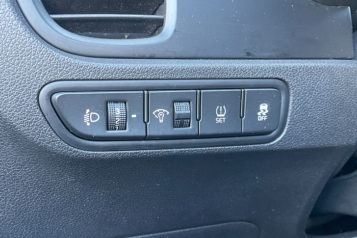 Kia  Rio X-line, Бензин, 1.6, Автомат, Передний привод, Универсал - 20