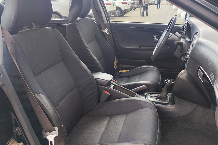 Volvo V40, Бензин, 2.0, Автомат, Передний привод, Универсал - 12