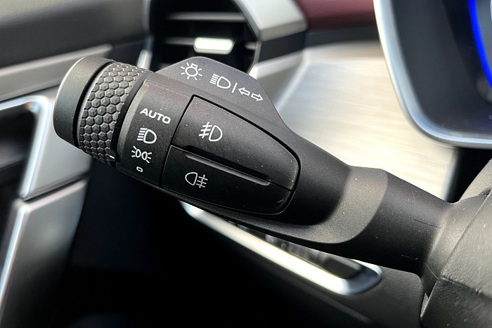 Geely Coolray, Бензин, 1.5, Робот, Передний привод, Внедорожник - 19