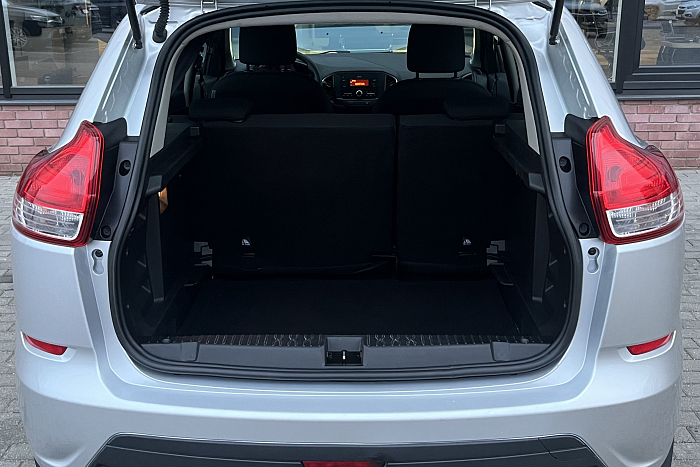 Lada Xray, Бензин, 1.6, Механическая, Передний привод, Внедорожник - 20