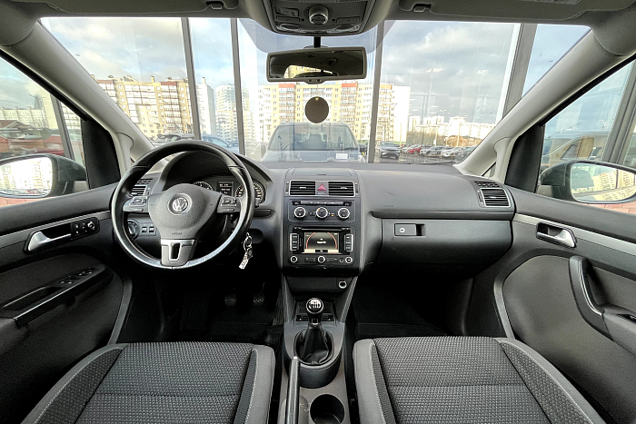 Volkswagen Touran, Дизель, 1.6, Механическая, Передний привод, Минивэн - 6
