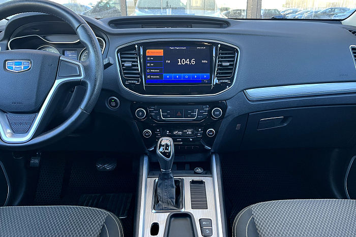 Geely Emgrand X7, Бензин, 2.0, Автомат, Передний привод, Внедорожник - 13