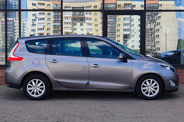 Renault Scenic, Дизель, 1.5, Механическая, Передний привод, Минивэн - 3