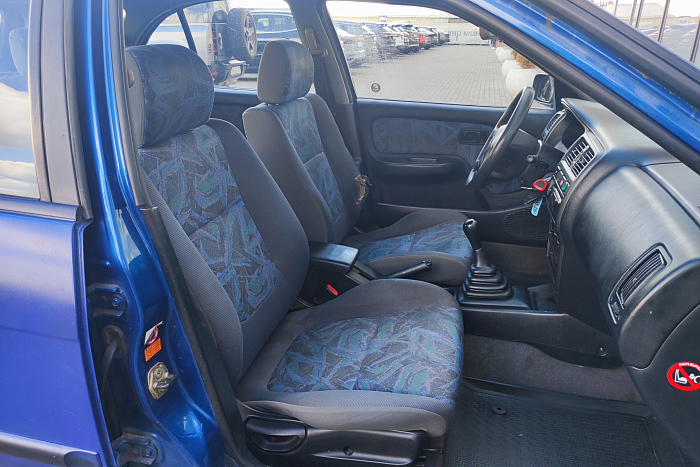 Nissan Almera, Бензин, 1.4, Механическая, Передний привод, Хэтчбек - 12