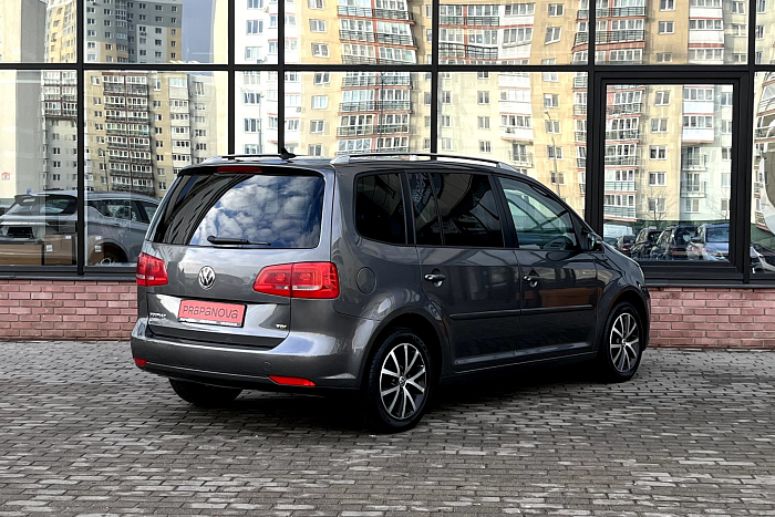 Volkswagen Touran, Дизель, 1.6, Механическая, Передний привод, Минивэн - 3