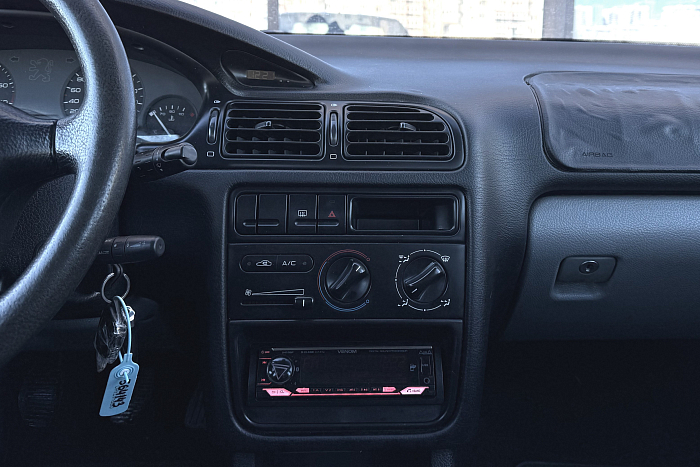 Peugeot 406, Бензин, 1.8, Механическая, Передний привод, Седан - 15