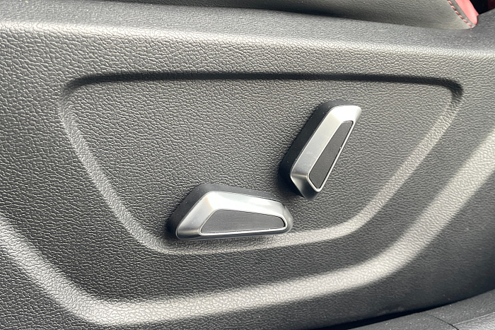 Geely Coolray, Бензин, 1.5, Робот, Передний привод, Внедорожник - 25