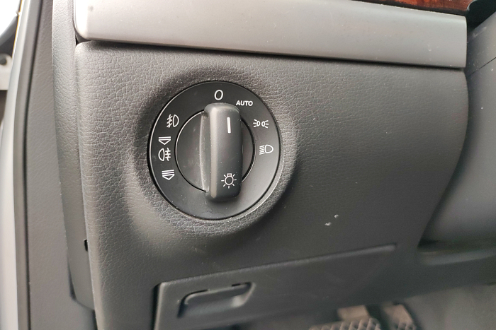 Audi A8, Бензин, 3.2, Вариатор, Передний привод, Седан - 22