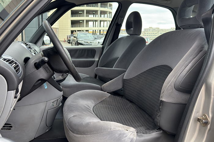 Citroen Xsara Picasso, Бензин, 1.6, Механическая, Передний привод, Минивэн - 10