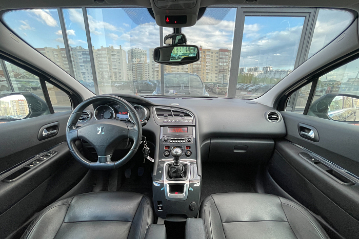 Peugeot 5008, Дизель, 1.6, Механическая, Передний привод, Универсал - 8