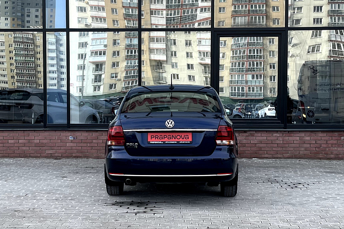Volkswagen Polo Sedan, Бензин, 1.6, Автомат, Передний привод, Седан - 4
