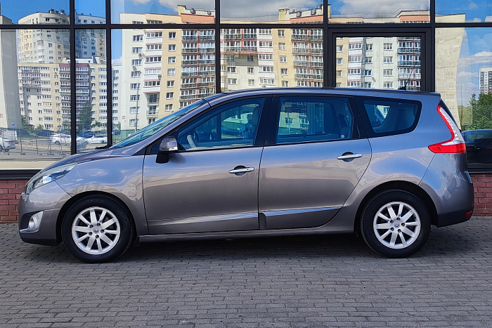 Renault Scenic, Дизель, 1.5, Механическая, Передний привод, Минивэн - 7