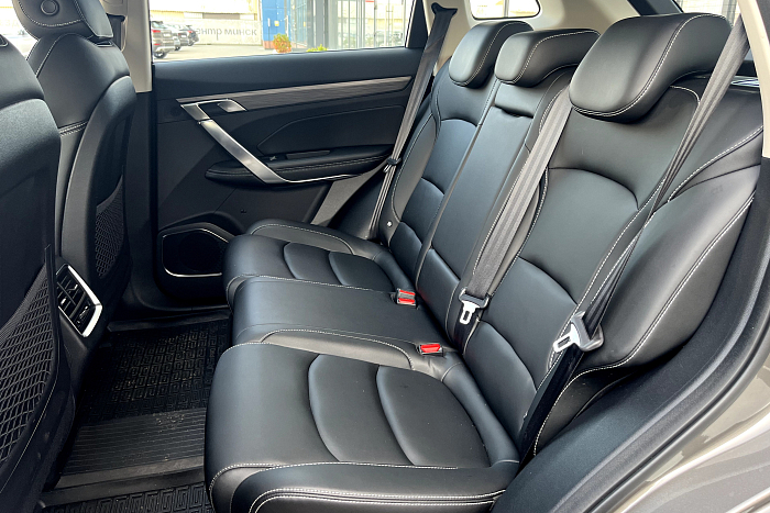 Geely Atlas Pro, Бензин, 1.5, Робот, Полный привод, Кроссовер - 11