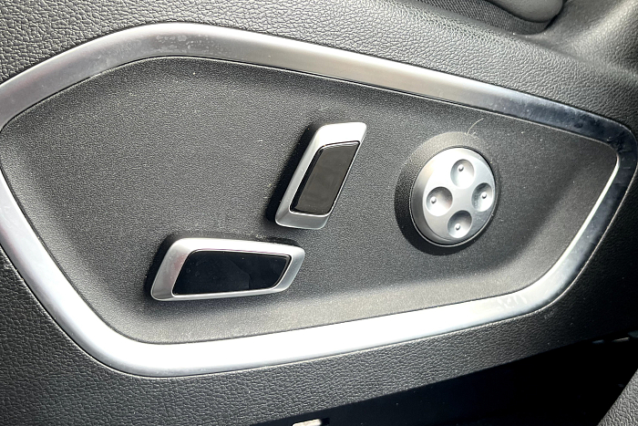 Geely Tugella, Бензин, 2.0, Автомат, Полный привод, Внедорожник - 25