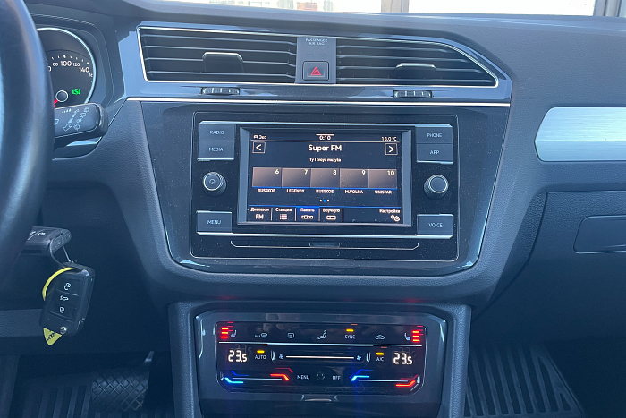 Volkswagen Tiguan, Бензин, 1.4, Робот, Передний привод, Кроссовер - 19