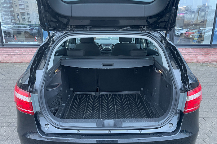 Lada Vesta, Бензин, 1.8, Механическая, Передний привод, Универсал - 21