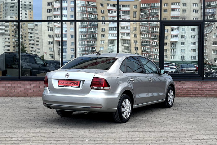 Volkswagen Polo Sedan, Бензин, 1.6, Автомат, Передний привод, Седан - 3