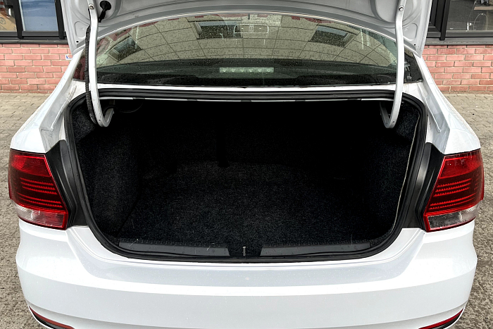 Volkswagen Polo Sedan, Бензин, 1.6, Автомат, Передний привод, Седан - 21