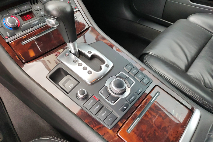 Audi A8, Бензин, 3.2, Вариатор, Передний привод, Седан - 17