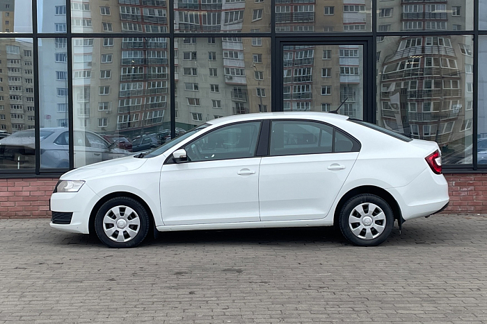 Skoda Rapid, Бензин, 1.6, Механическая, Передний привод, Лифтбэк - 3