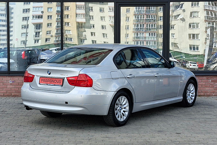 BMW 318 , Дизель, 2.0, Механическая, Задний привод, Седан - 5