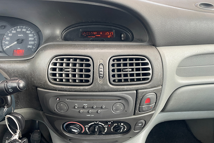 Renault Megane Scenic, Дизель, 1.9, Механическая, Передний привод, Хэтчбек - 17