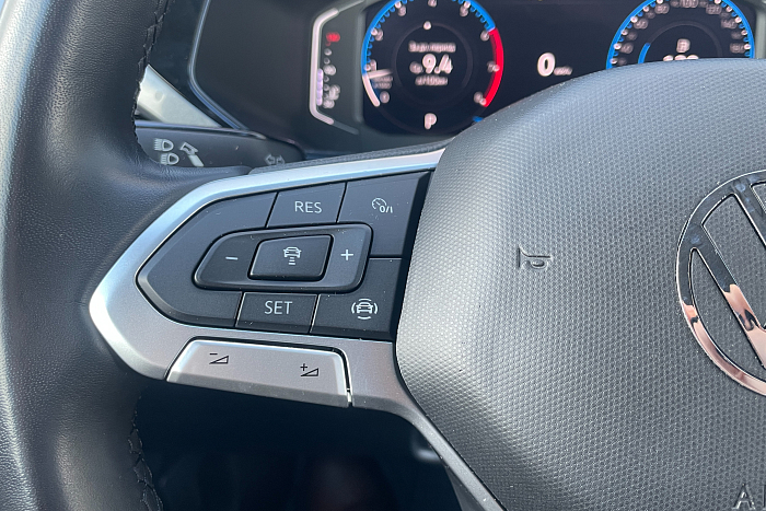 Volkswagen  Taos, Бензин, 1.4, Автомат, Передний привод, Внедорожник - 16