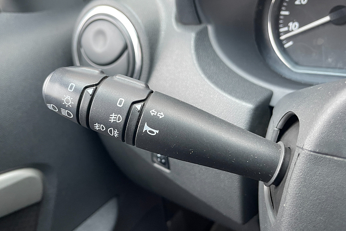 Nissan Almera, Бензин, 1.6, Автомат, Передний привод, Седан - 14