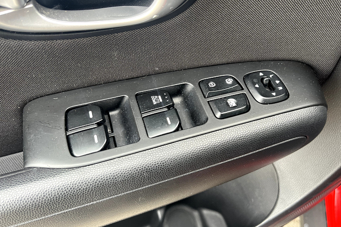 Kia Soul, Бензин, 1.6, Механическая, Передний привод, Хэтчбек - 19