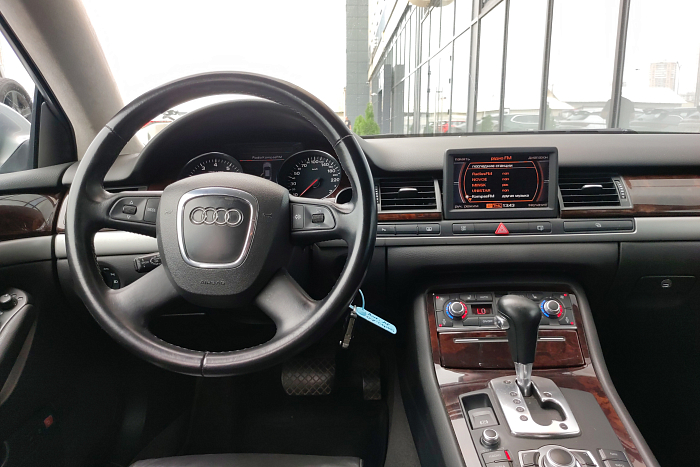 Audi A8, Бензин, 3.2, Вариатор, Передний привод, Седан - 9