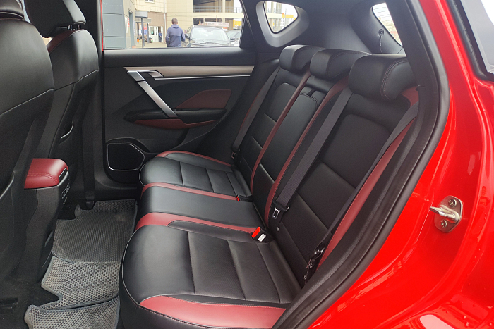 Geely Coolray, Бензин, 1.5, Робот, Передний привод, Внедорожник - 10