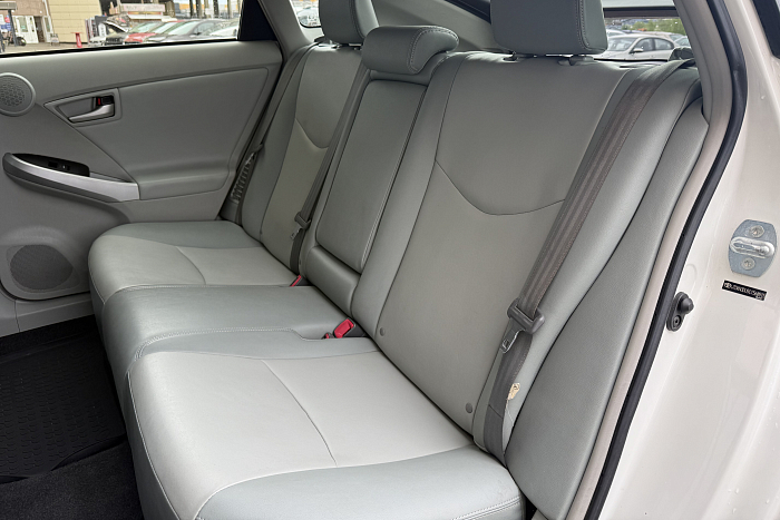 Toyota Prius, Бензин, 1.8, Вариатор, Передний привод, Хэтчбек - 12