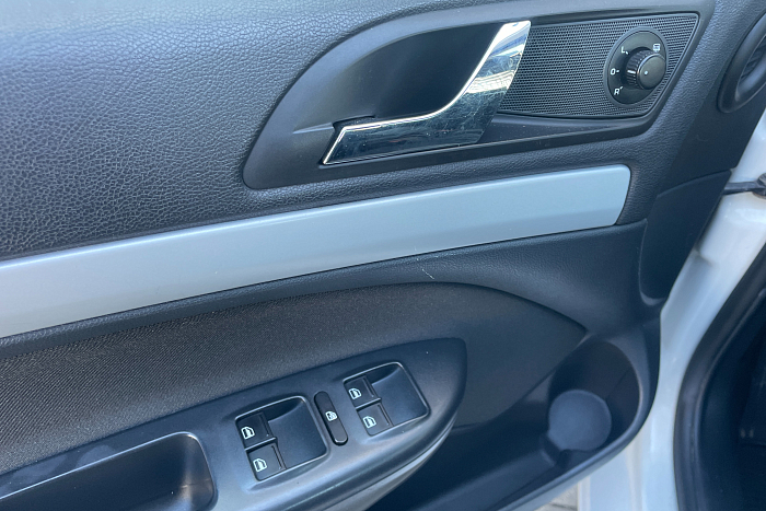 Skoda Octavia, Бензин, 1.8, Робот, Передний привод, Лифтбэк - 19