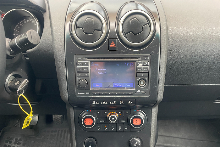 Nissan  Qashqai +2, Дизель, 2.0, Механическая, Передний привод, Внедорожник - 19