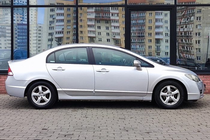 Honda Civic, Гибрид, 1.3, Вариатор, Передний привод, Седан - 3