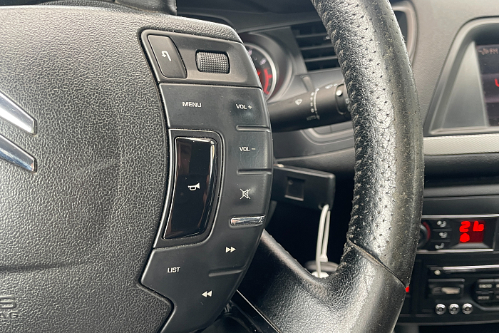 Citroen C5, Газ-бензин, 1.8, Механическая, Передний привод, Универсал - 18