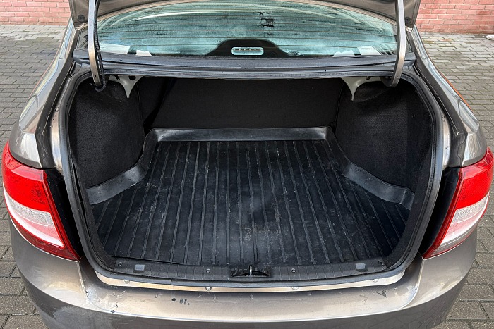 Lada  Granta , 1.6, Автомат, Передний привод, Седан - 19