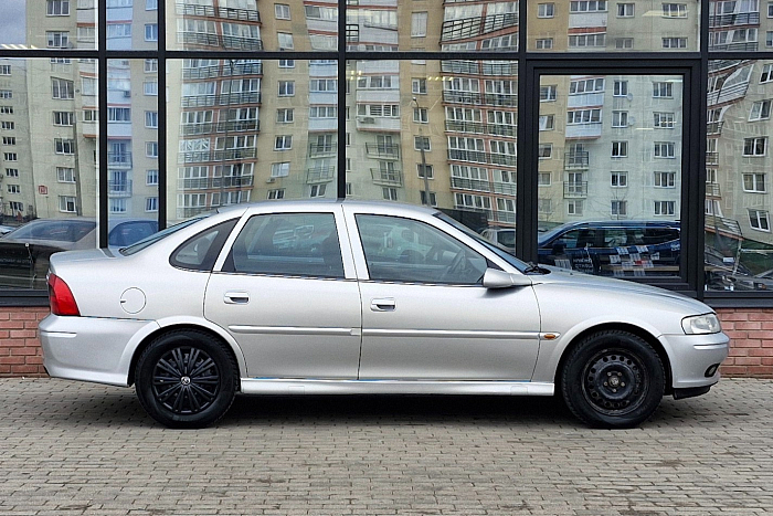 Opel Vectra, Дизель, 2.0, Механическая, Передний привод, Седан - 7