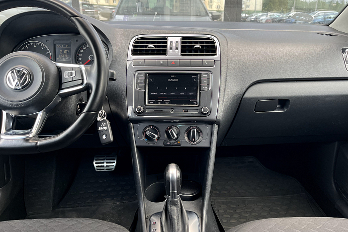 Volkswagen Polo Sedan, Бензин, 1.6, Автомат, Передний привод, Седан - 13