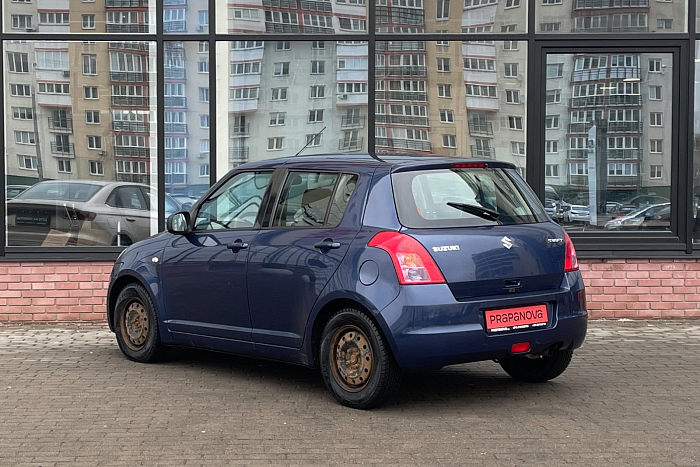 Suzuki Swift, Бензин, 1.3, Механическая, Передний привод, Хэтчбек - 7