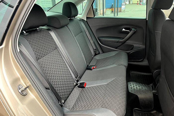 Volkswagen Polo Sedan, Бензин, 1.6, Автомат, Передний привод, Седан - 10