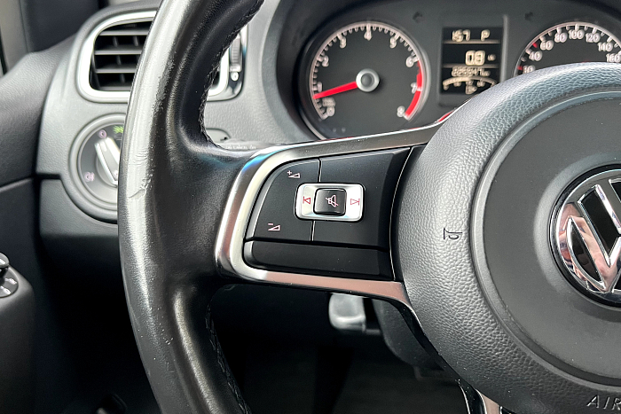 Volkswagen Polo Sedan, Бензин, 1.6, Автомат, Передний привод, Седан - 15