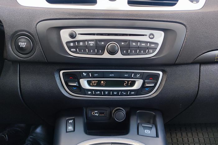 Renault Grand Scenic, Бензин, 1.4, Механическая, Передний привод, Минивэн - 17