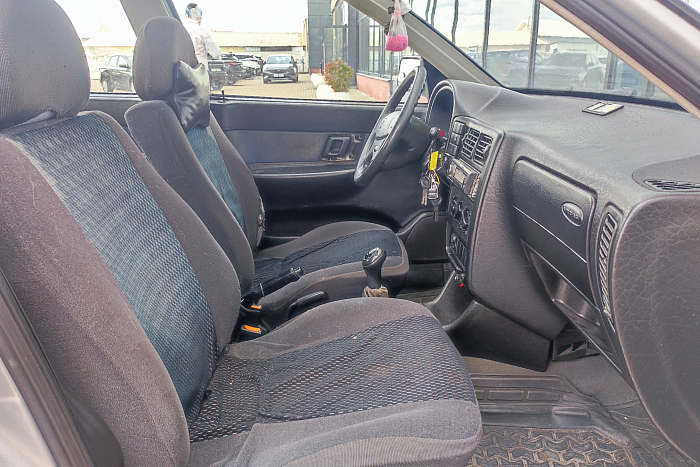 SEAT Cordoba, Газ-бензин, 1.6, Механическая, Передний привод, Седан - 12