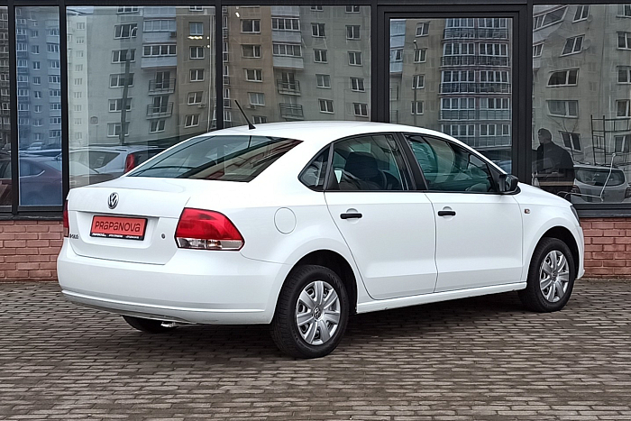 Volkswagen Polo, Бензин, 1.6, Механическая, Передний привод, Седан - 5