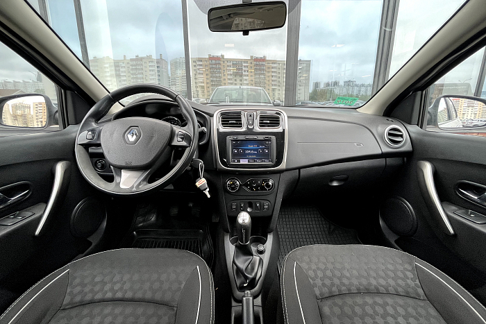 Renault Logan, Бензин, 1.6, Механическая, Передний привод, Седан - 6
